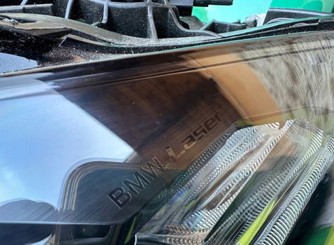 BMW M3G80 G81 MOTORKAP BUMPER LAMPEN - 3