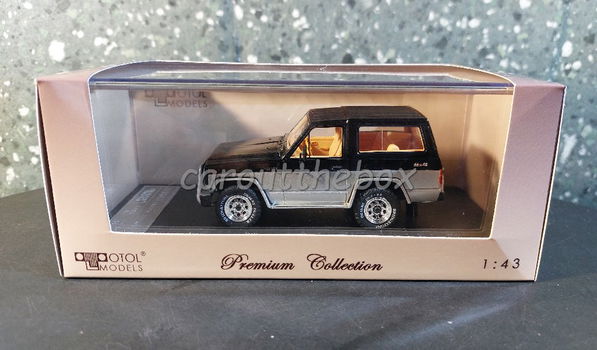 Nissan Patrol SWB160 1984 zwart/grijs 1:43 Otol models 01 - 4