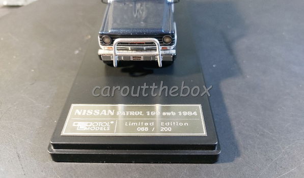 Nissan Patrol SWB160 1984 blauw/grijs 1:43 Otol models 02 - 3