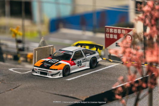 Toyota Sprinter Trueno AE86 Widebody 1:64 Tarmac 079 - 2