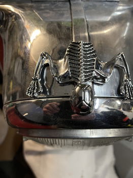 Skull /skelet voor koplamp of spatbord (+-10 cm x 7cm) voor ronding koplamp van 18cm tot 21cm - 0