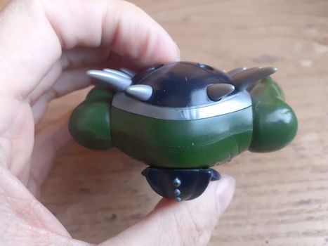 Ben 10 humungousaur figuur - 6