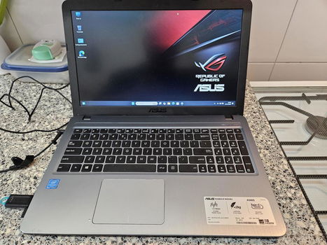 Asus Intel Pentium laptop 15