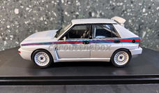 Lancia Delta Integrale 16V 1989 wit 1:24 WhiteBox WB101