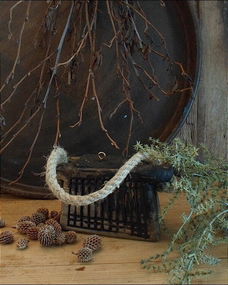 12229 H Wabi sabi houten oliebakje