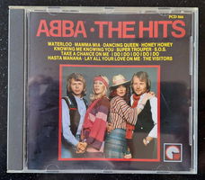 Te koop de originele CD The Hits van ABBA.