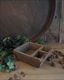 12392 H Oud houten kruidenbakje - 1 - Thumbnail