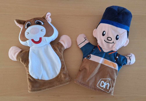Te koop zes nieuwe handpoppen van Albert Heijn-actie. - 5