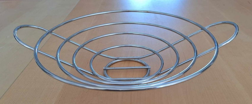 Te koop grote metalen fruitschaal en metalen toasthouder. - 5