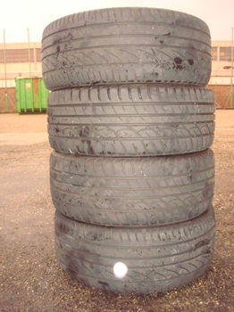 17 Inch Originele Cosmo velgen en banden steek 5x110 - 5