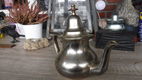 Handgeslagen vintage Afrikaanse theepot W - 1 - Thumbnail