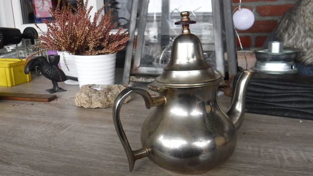 Handgeslagen vintage Afrikaanse theepot W - 3