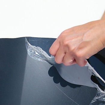 Het bijzondere is dat men de plastic dip heel makkelijk weer kan verwijderen! - 2