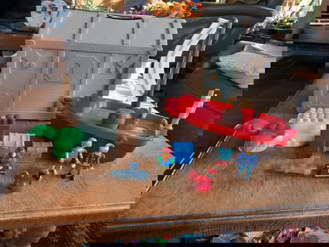 Piraten - met kist - playmobile??? - 8,75 - 0
