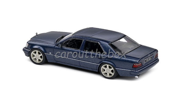 Mercedes-Benz E60 AMG metalliek blauw 1:43 Solido Sol123 - 2