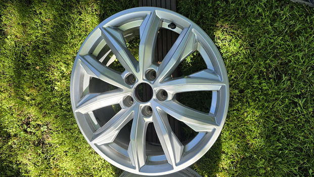 Originele Audi velgen - 80A 601 025 J - 1
