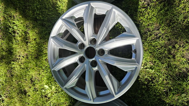 Originele Audi velgen - 80A 601 025 J - 3