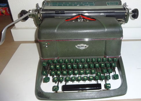 Halda Zweedse typemachine - 1