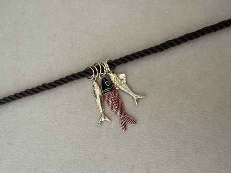 Chocolade bruine koord ketting met visjes bedels ibiza boho - 0