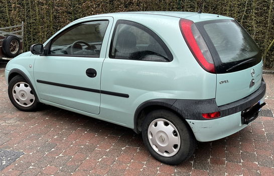 Opel corsa, 1200cc, benzine, 2002, 80584km, lime green, 1 ste eigenaar, euro 4, KEURING VERKOOP OK - 2