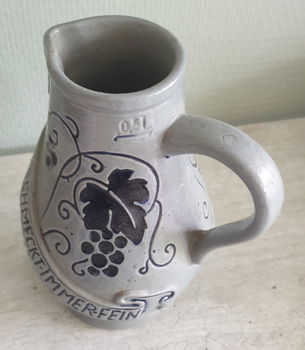 Grappige Duitse wijnkan van 0,5 liter - 4