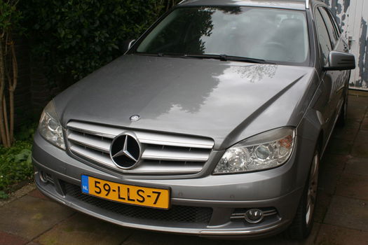Mercedes-Benz C-klasse C-180 CDI Diesel Turbo Blueefficincy Estate Avantgarde bj 2010 - 3
