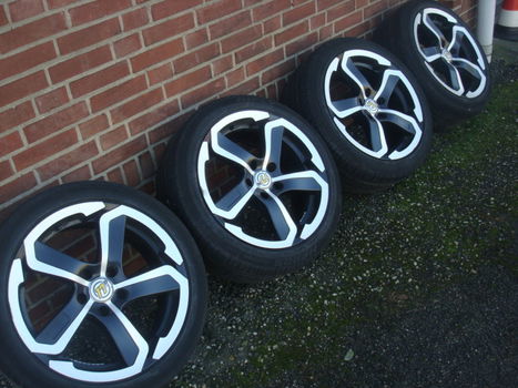 17 Inch VW Dotz Hanzo Velgen Hifly Michelin 5x112 - 2