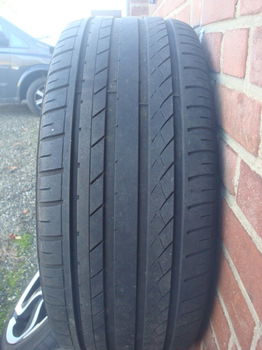 17 Inch VW Dotz Hanzo Velgen Hifly Michelin 5x112 - 3