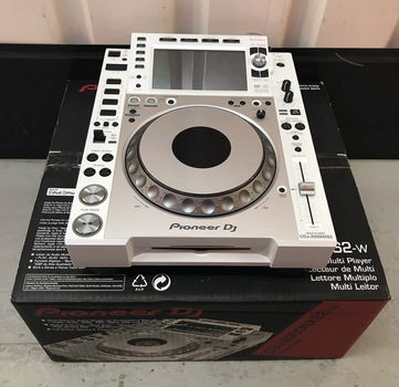 Verkoop Nieu Pioneer DJ SET 2x Pioneer Cdj-2000Nxs2W + 1x Djm-900Nxs2W + Hdj-2000 Mk2 - 2