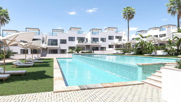 Uw eigen praktische nieuwe Appartement in TORREVIEJA bij zee en met - 2