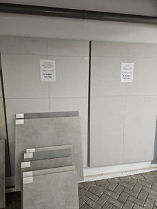 Goedkope eerste keus tegels in Breda en Lier. Grote tegels voor €19,99 p/m². Elke zondag open.