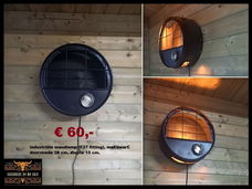 industriële wandlamp