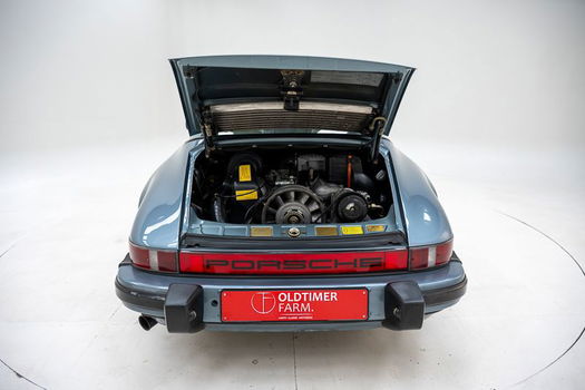Porsche 911 3.2 Carrera Targa '84 CH61169 - 6