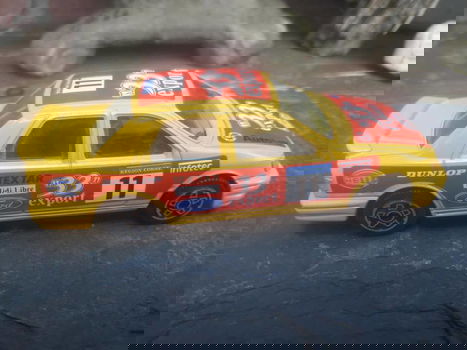 Ford sierra rally bburago - 1