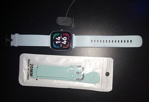 smartwatch - 0
