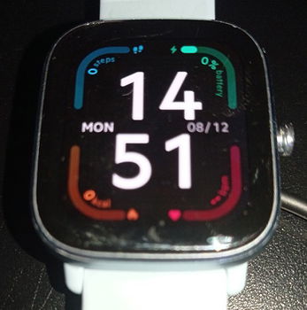 smartwatch - 1