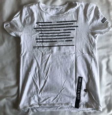 Wit t-shirt maat 146