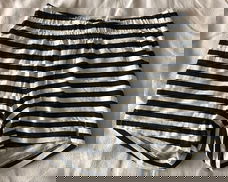 Short maat 134