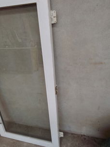 Raam met dubbel glas compleet met beslag