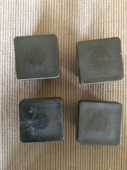 Doppen voor tuinpoort of andere voor vierkant kokerbuis van 40 x 40 - 1