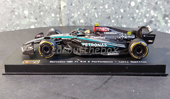 AMG Petronas Mercedes F1 HAMILTON 2024 1:43 Bburago B159 - 0