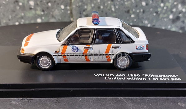 Volvo 440 1990 RIJKSPOLITIE 1:43 Triple9 TR041 - 0