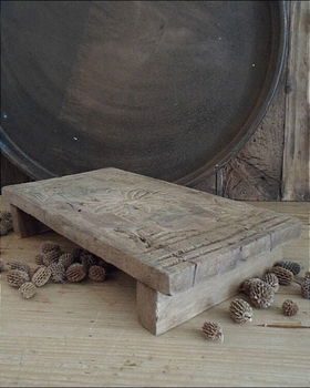 12396 BT Oud bajot tafeltje carved - 0