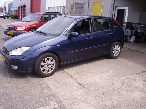 ford focus - 0
