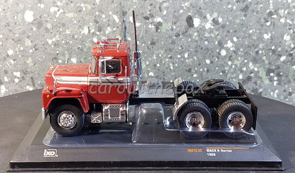 Mack R-series 1966 bruin 1:43 Ixo V1140 - 0