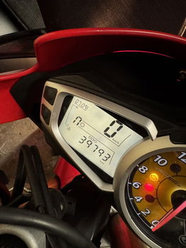 Triumph Street Triple (bj 2010) - 3