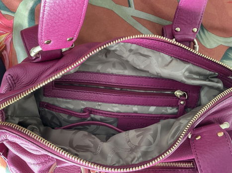 Tas - 2
