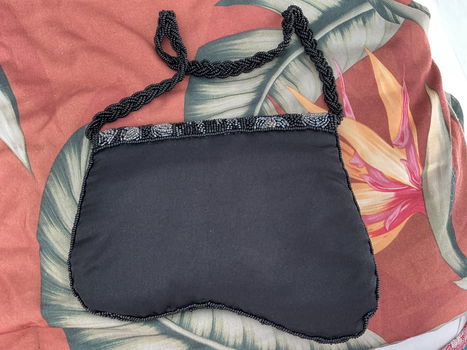 Tas - 1