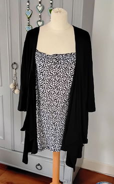 Shirt en cardigan in 1 - maat 56/58 - Sara Lindholm - nieuw