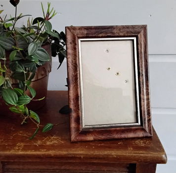 Houten fotolijstje met zilverkleurig binnenrandje - 1
